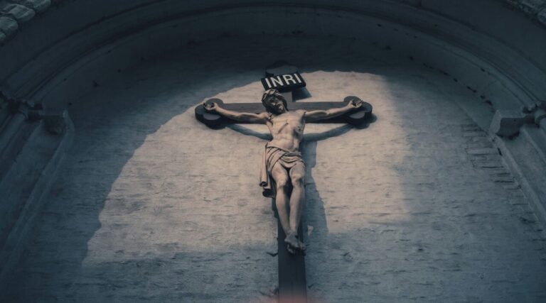 Riflessioni sulle 14 stazioni della Via Crucis